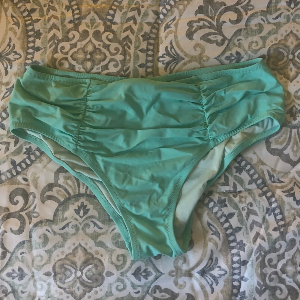 FLATTERING BOTTOMS! *CAN BUNDLE SUITS SEND OFFERS*
